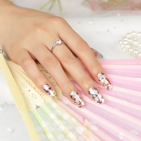 6 sheets for $20 Nail Wrap - Picture 3 of 8